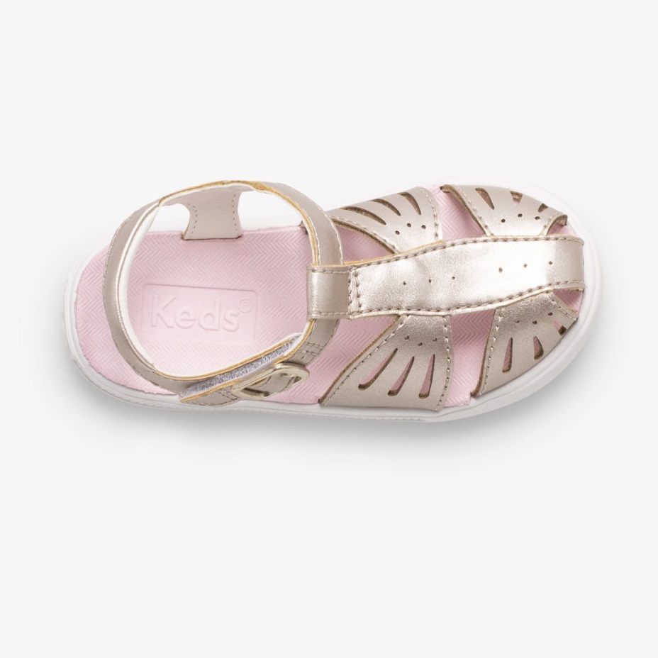 Büyük çocuğun Defne Kelebek Keds Gül Altın