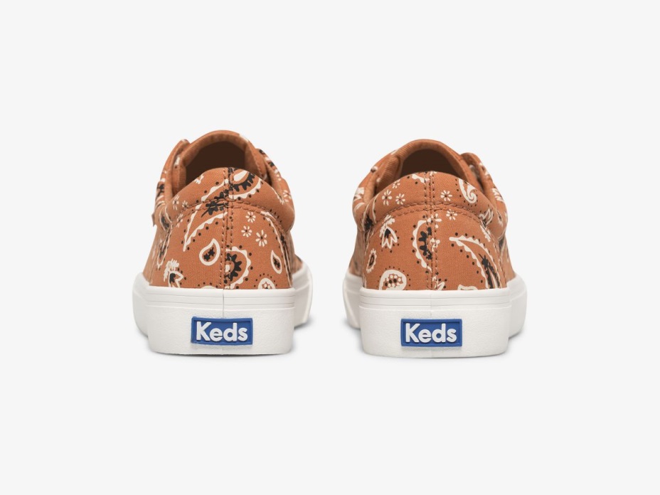 Keds Kadın Atlama Vuruşu Feat. Organik Bandana Pası