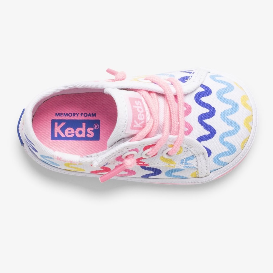 Küçük çocuğun Kickstart Beşik Beyaz Keds